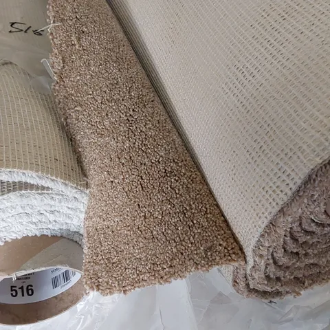 ROLL OF QUALITY HERITAGE EXQUISITE AB CARPET // APPROX SIZE: 5 X 5m