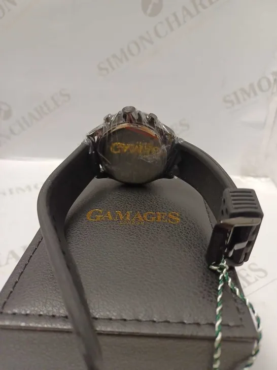 GAMAGES MECHANICAL RACER BLACK TRIPLE DATE DIAL AUTOMATIC TACHYMETER RUBBER STRAP WRISTWATCH	