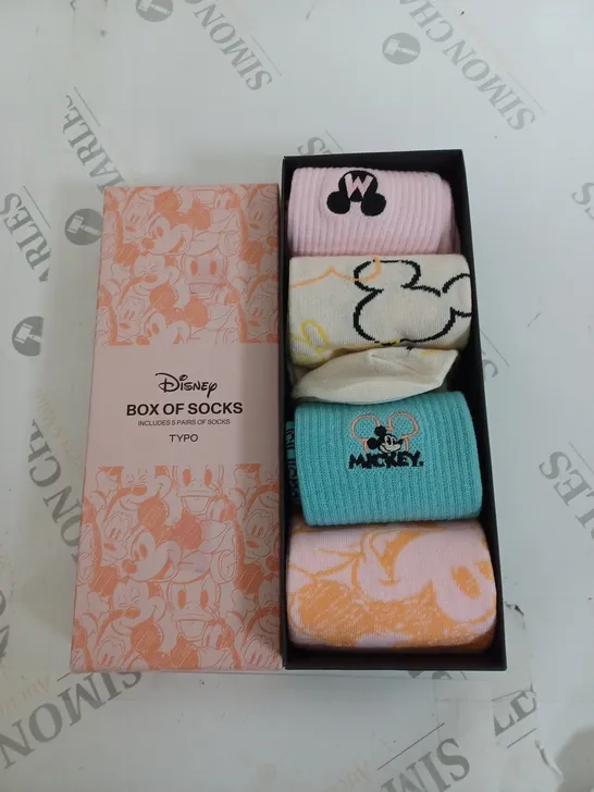 BOXED TYPO DISNEY BOX OF SOCKS 4 PAIRS O SOCKS 