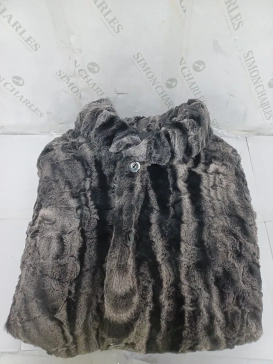 REVERSIBLE COAT IN GREY FAUX FUR AND BLACK SIZE L