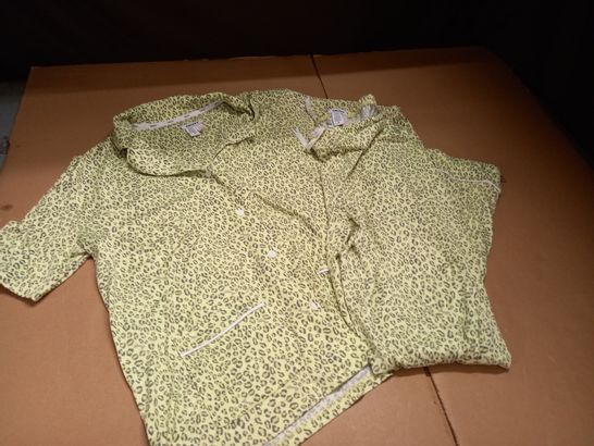 DKNY ANIMAL PRINT YELLOW PJ SET - M