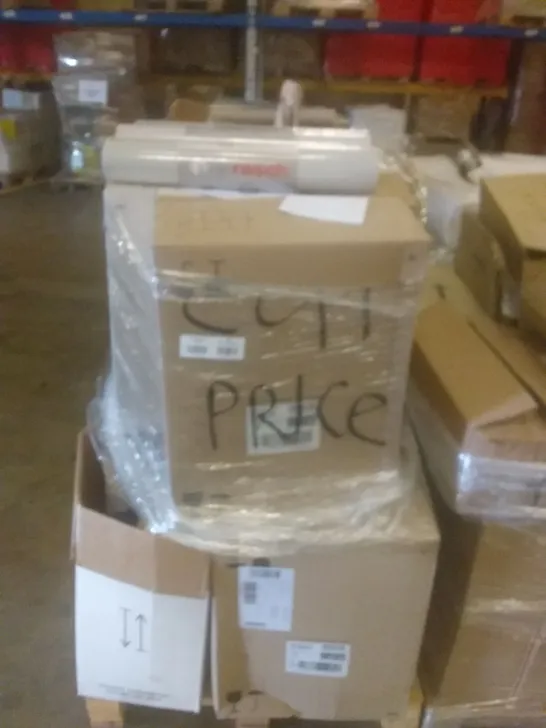 PALLET OF ASSORTED WALLPAPER 