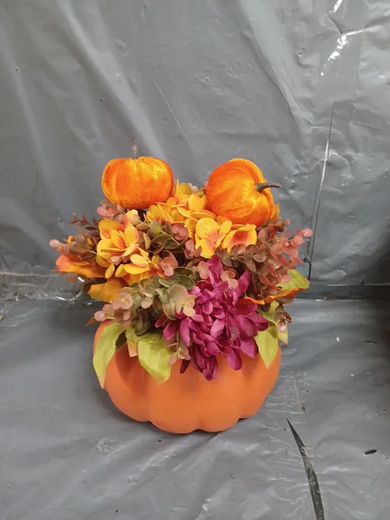 AUTUMN PUMPKIN TABLE CENTER PIECE RRP £25