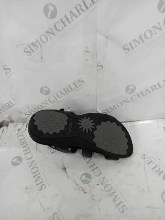 VIONIC BLACK UNBOXED DETAILED SANDALS SIZE UNSPECIFIED