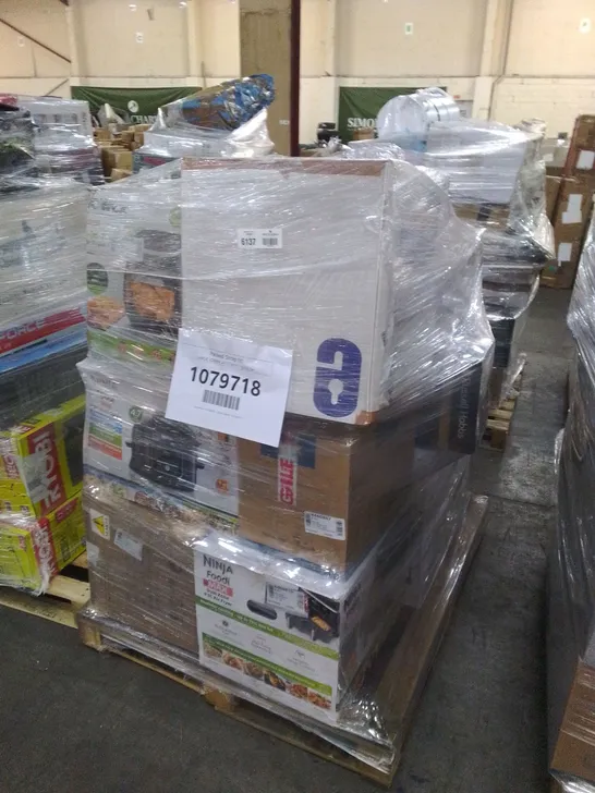 PALLET OF APPROXIMATELY 16 UNPROCESSED RAW RETURN HOUSEHOLD AND ELECTRICAL GOODS TO INCLUDE;