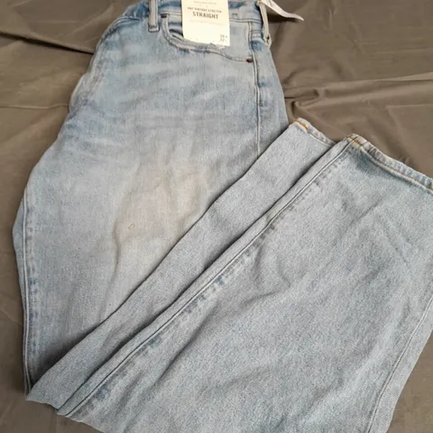 ABERCROMBIE AND FITCH VINTAGE STRETCH STRAIGHT JEANS W38 L32