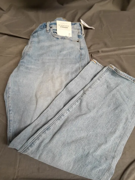 ABERCROMBIE AND FITCH VINTAGE STRETCH STRAIGHT JEANS W38 L32