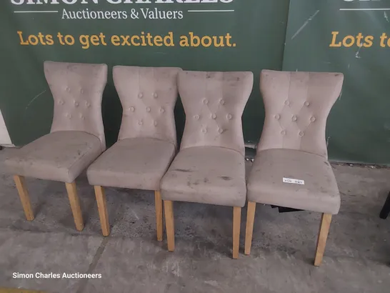 SET OF FOUR UPHOLSTERED BUTTONED BACK DINING CHAIRS NATURAL FABRIC ON NATURAL WOOD LEGS 