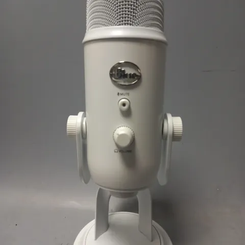 BOXED BLUE YETI WHITEOUT ULTIMATE USB MICROPHONE