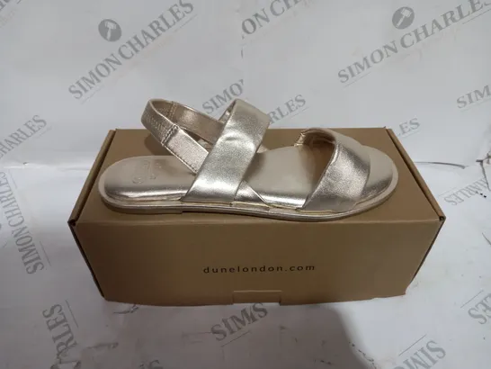 BOXED DUNE LAUDE LEATHER SANDAL SIZE 7