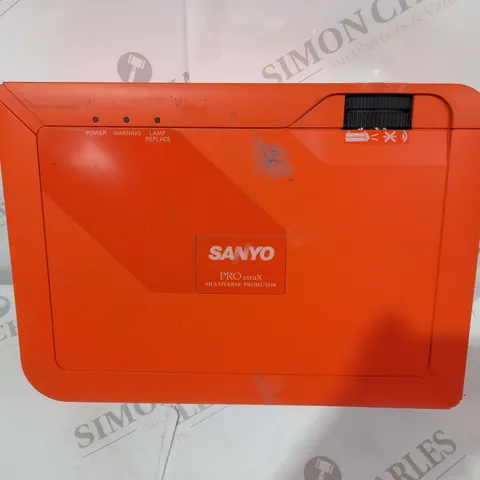 SANYO PRO XTRA X MULTIVERSE PROJECTOR