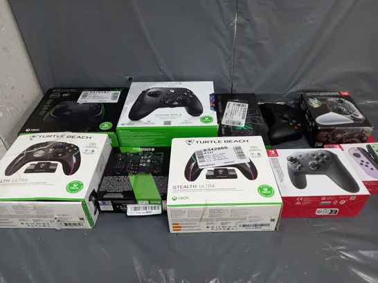 BOX OF APPROXIMATELY 10 ASSORTED GAME CONTROLLERS TO INCLUDE XBOX, TURTLE BEACH AND NINTENDO