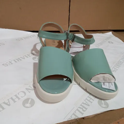 GEOX RESPIRA LIGHT GREEN  SANDALS SIZE 6 