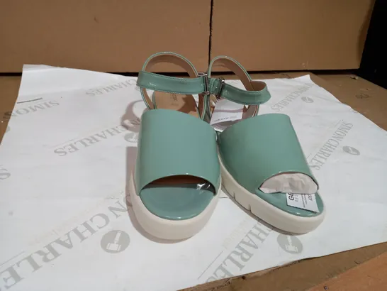 GEOX RESPIRA LIGHT GREEN  SANDALS SIZE 6  RRP £199.02