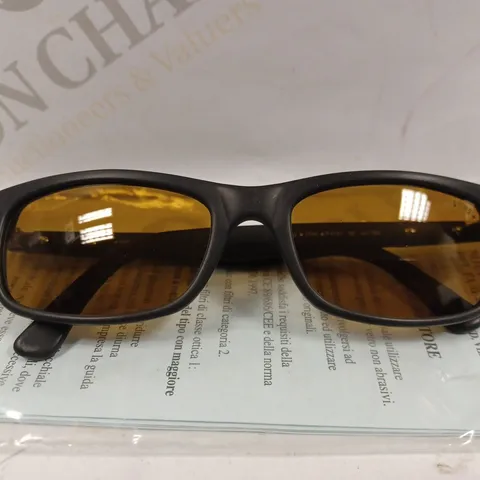 BOX OF APPROX 10 PAIRS OF STING BLUE 6137 SUNGLASSES 