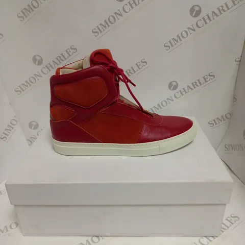 BOXED PAIR OF SENTIENT ANKLE SHOES IN RED - 7