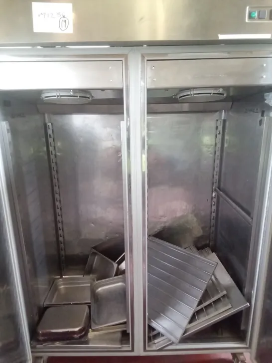 COMMERCIAL DOUBLE DOOR FREEZER