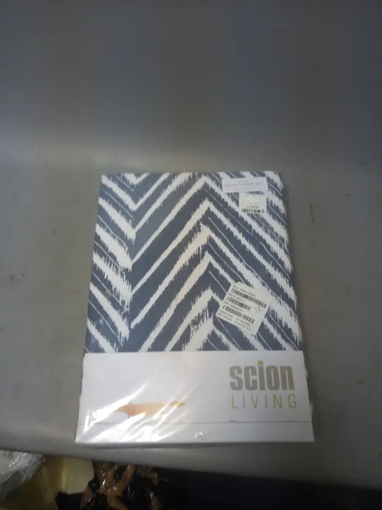 SCION LIVING KING DUVET COVER SET 