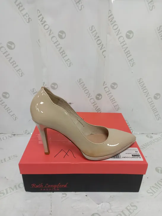 RUTH LANGSFORD COURT SHOE SIZE 39