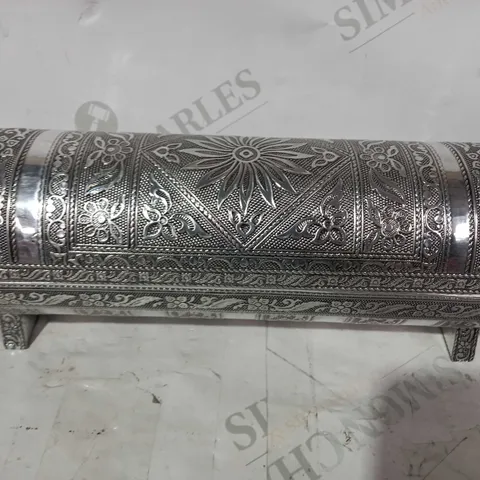 DESIGNER DECORATIVE ANTIQUE STYLE JEWELLERY BOX IN SILVER EFFECT