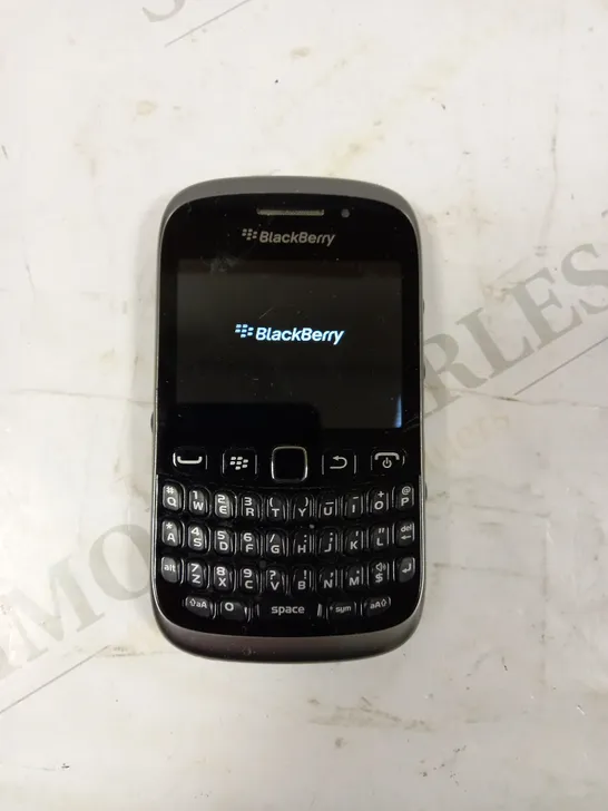 BLACKBERRY CURVE 9320 MOBILE PHONE	