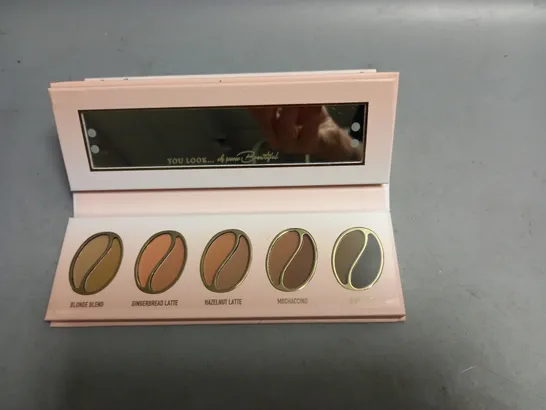 BOXED PLOUISE BROW BEANS PALLETTE