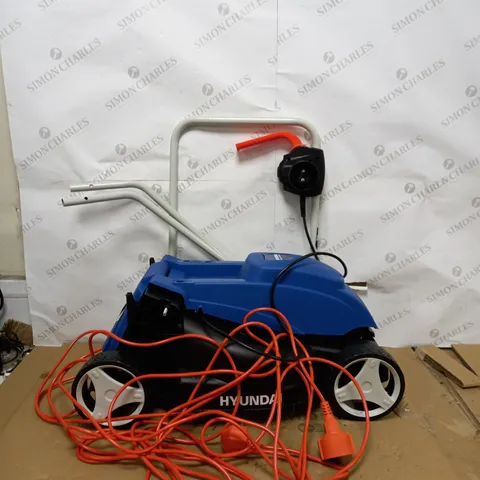 HYUNDAI 32CM LIGHTWEIGHT ROTARY ELECTRIC LAWNMOWER