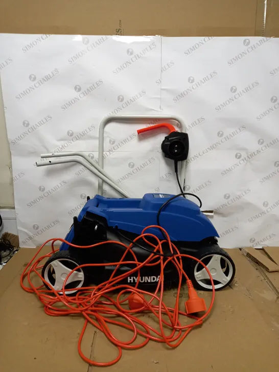 HYUNDAI 32CM LIGHTWEIGHT ROTARY ELECTRIC LAWNMOWER