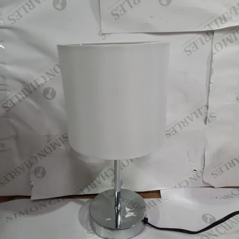 LANGLEY TABLE LAMP IN WHITE