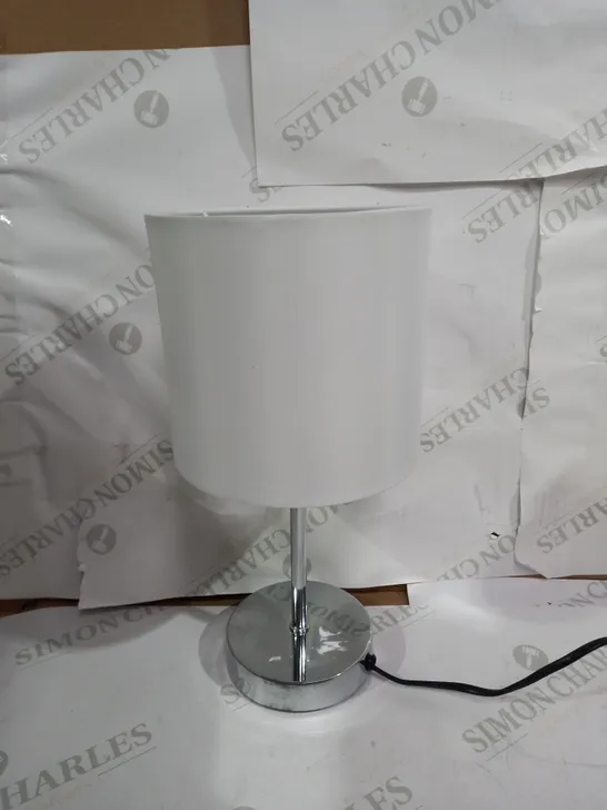 LANGLEY TABLE LAMP IN WHITE