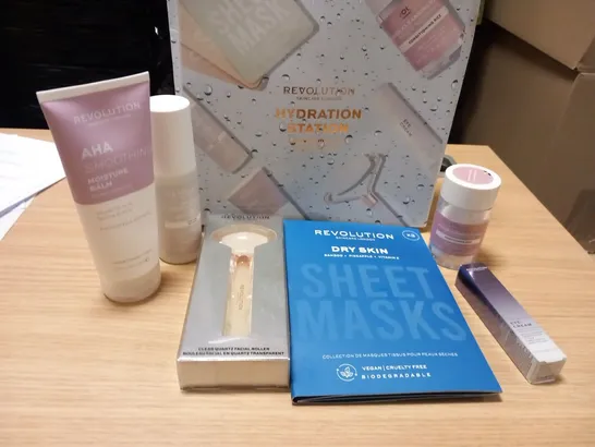 BOXED REVOLUTION HYDRATION STATION SKIN REVIVAL KIT FOR DRY SKIN