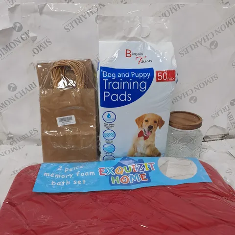 BOX OF APPROXIMATELY 15 ASSORTED ITEMS TO INCLUDE - EXQUIZIT HOME MEMORY FOAM BATH MAT - PAPER BAGS - DOG AND PUPPY TRAINING MATS ECT