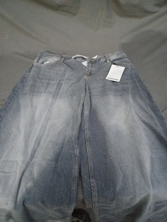 BERSHKA BAGGY LOW WAIST JEANS - EUR 40