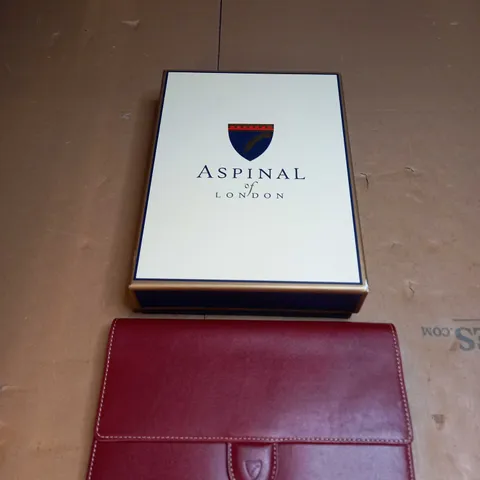 ASPINAL OF LONDON PASSPORT CARRIER