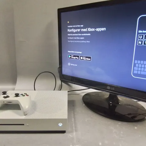 UNBOXED XBOX ONE S CONSOLE WITH CONTROLLER