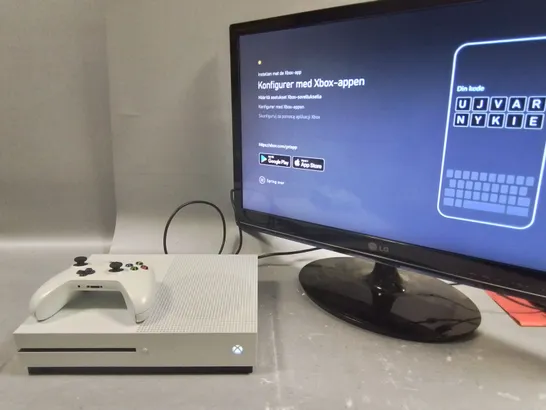 UNBOXED XBOX ONE S CONSOLE WITH CONTROLLER