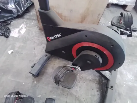 ORBITREK CROSS TRAINER