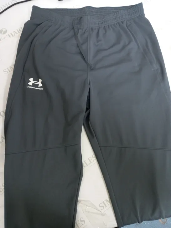 UNDER ARMOUR GREY TRACKSUIT PANTS - LARGE 