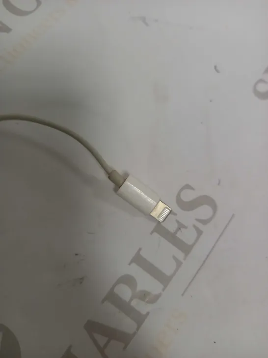 APPLE WIRED EARPHONES 