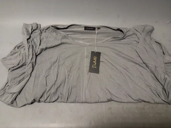 BRAND NEW SET OF APPROXIMATELY 8 DESTELLO LIGHT GREY BAGGY T-SHIRT - UK 20