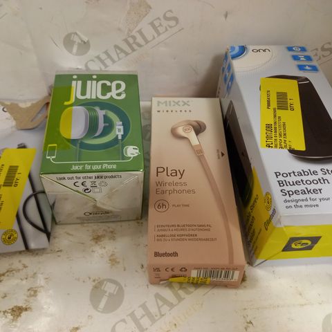 BOX OF APPROXIMATELY 10 ASSORTEWD HOUSEHOLD ITEMS TO INCLUDE ONN CHARGE & SYNC CABLE, JUICE APPLE IPHONE MAINS CHARGER, MIXX PLAY WIRELESS EARPHONES, ETC