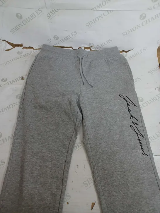 JACK & JONES GREY JOGGING PANTS - SMALL