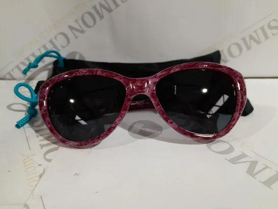 PAIR OF JPE FLOWER SUNGLASSES IN RASPBERRY