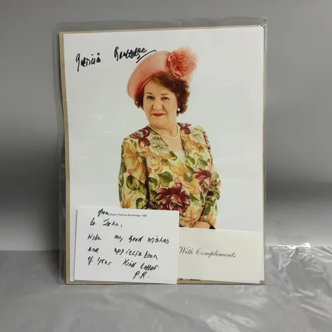 SIGNED DAME PATRICIA ROUTLEDGE PHOTOGRAPH 