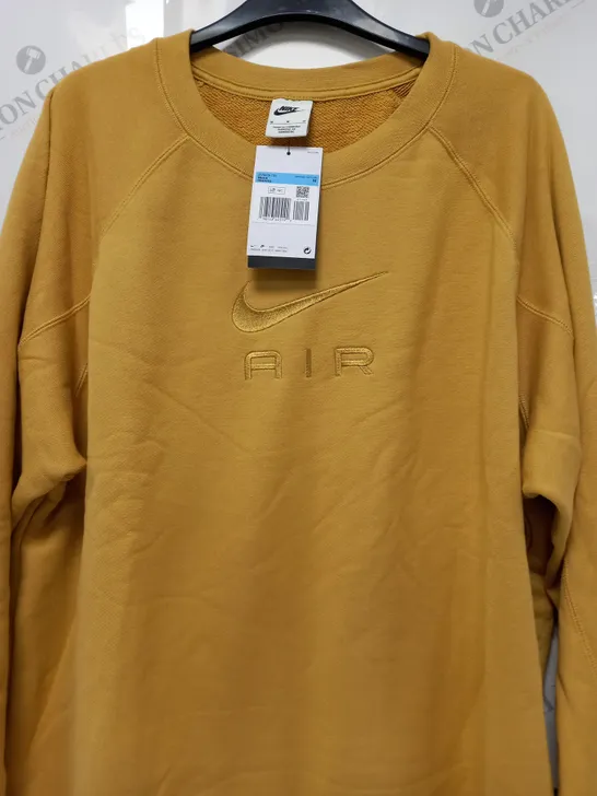 NIKE AIR EMBROIDED LOOSE FIT LONG SLEEVE SWEATER IN LIGHT MUSTARD - MEDIUM