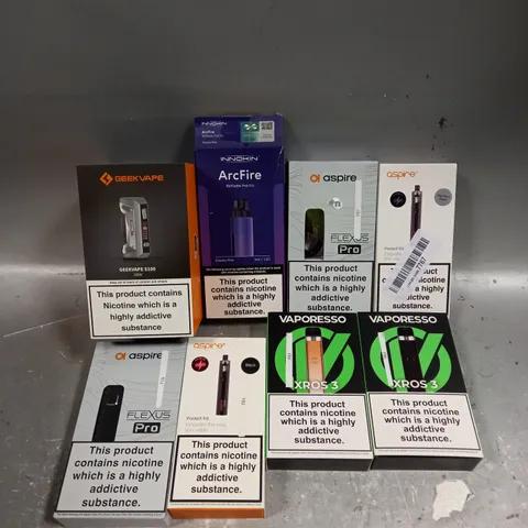 APPROXIMATELY 20 ASSORTED E-CIGARETTE PRODUCTS/ACCESSORIES TO INCLUDE INNOKIN, ASPIRE, GEEK VAPE ETC 