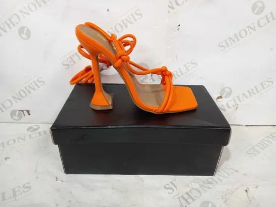 BOXED PAIR OF EGO FIAT WIDE FIT OPEN TOE HEELED SANDALS IN ORANGE UK SIZE 3