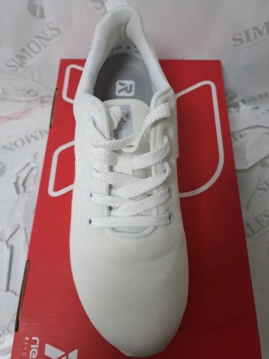 RIEKER REVOLUTION TRAINERS IN WHITE SIZE 6