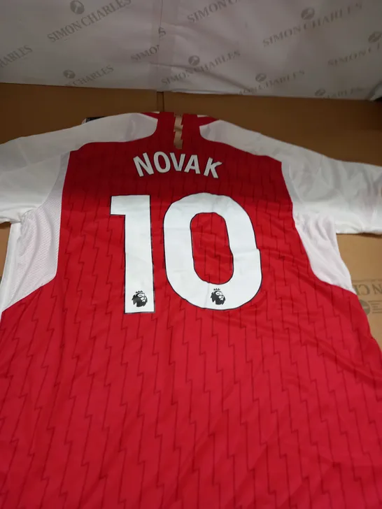 ARSENAL FC HOME SHIRT WITH NOVAK 10 SIZE XL