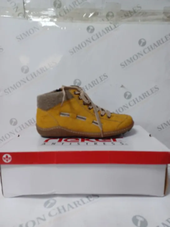 RIEKER ANTISTRESS LACE ANKLE BOOT YELLOW - SIZE 5